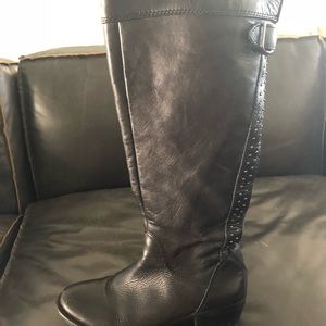 Black studded Vince Camino boots